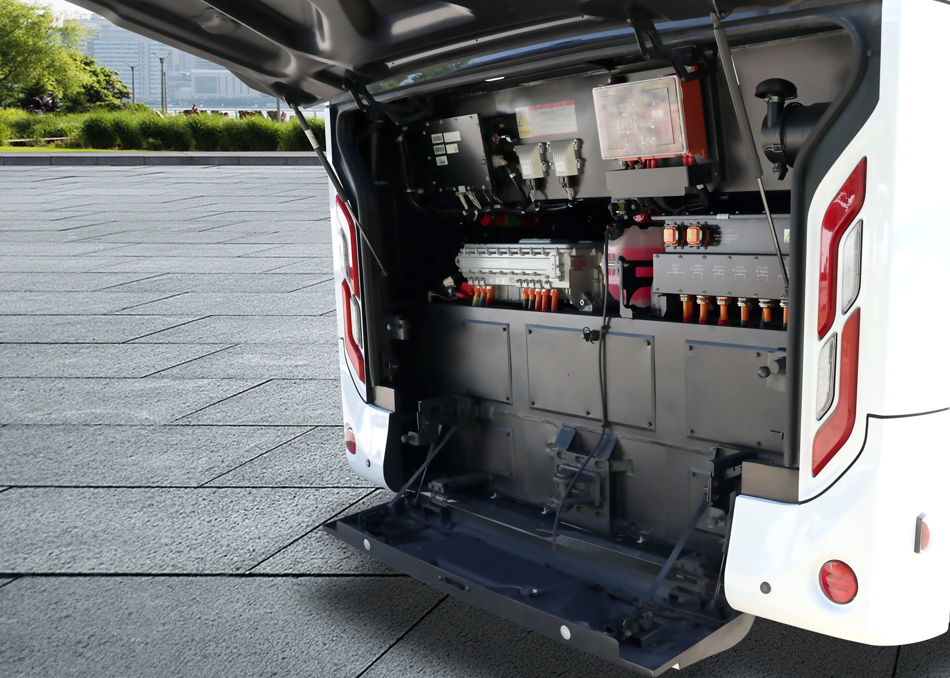Convenient Rear Maintenance