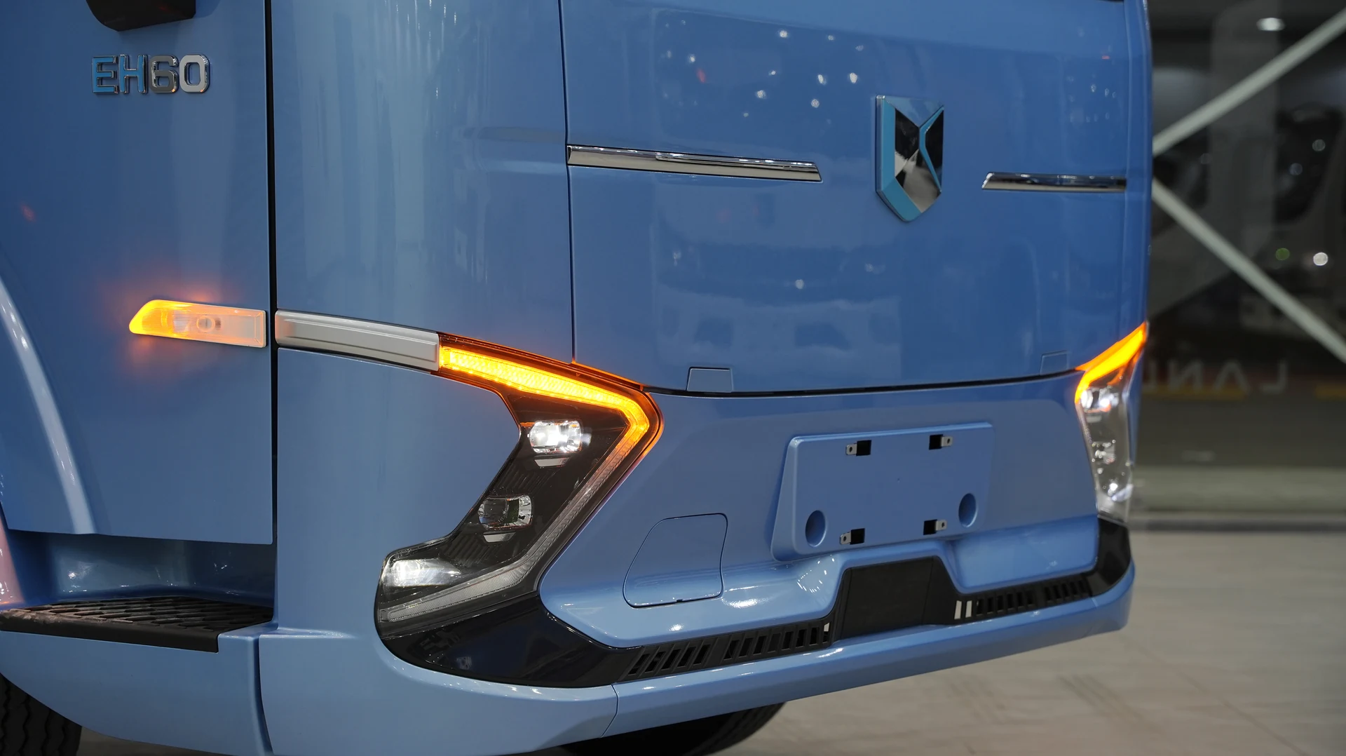 LandKing truck front and LED headlights